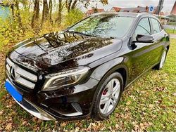Schwarz Gebraucht 2016 Mercedes GLA200 SUV | 14.950 € (Fairer Preis)