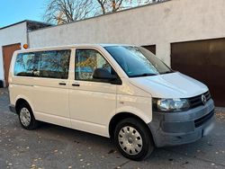 Weiß Gebraucht 2012 VW Caravelle Van / Kleinbus | 7.300 €