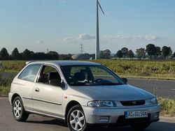 Silber Gebraucht 1999 Mazda 323 Coupé | 2.500 €