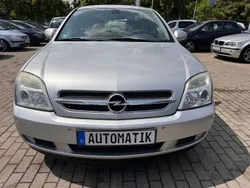 Grau Gebraucht 2002 Opel Vectra Comfort Limousine | 2.990 € (Etwas zu teuer)