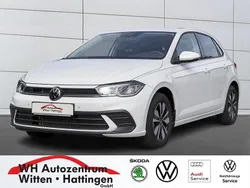 Weiß Gebraucht 2024 VW Polo Move Limousine | 20.881 € (Guter Preis)
