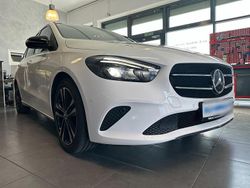 Weiß Gebraucht 2019 Mercedes B220 Business Van / Kleinbus | 22.890 € (Fairer Preis)