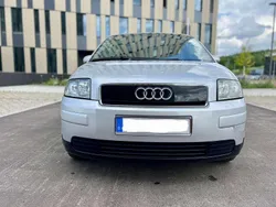 Grau Gebraucht 2003 Audi A2 Kleinwagen | 1.900 € (Guter Preis)