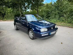 Blau Gebraucht 1997 VW Golf Cabriolet Classicline Cabrio | 3.900 € (Fairer Preis)