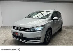 Reflexsilber Gebraucht 2022 VW Touran Highline Van / Kleinbus | 33.300 € (Fairer Preis)
