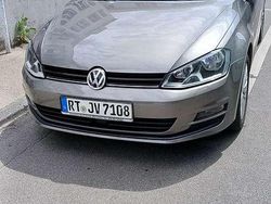 Grau Gebraucht 2015 VW Golf VII Comfortline Limousine | 14.500 € (Fairer Preis)