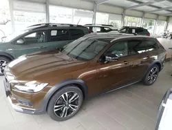 Onyx black /foliert braunmet. Gebraucht 2021 Volvo V90 CC Pro Kombi | 24.990 €
