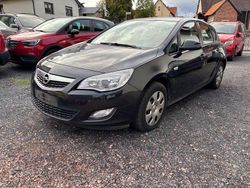 Schwarz Gebraucht 2012 Opel Astra Edition Limousine | 2.850 € (Guter Preis)