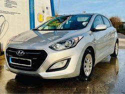 Silber Gebraucht 2016 Hyundai i30 Limousine | 6.000 € (Guter Preis)