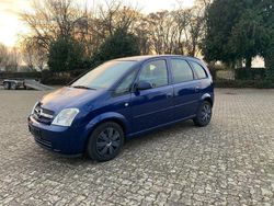Blau Gebraucht 2005 Opel Meriva Enjoy Van / Kleinbus | 2.749 € (Fairer Preis)