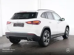 Polarweiß Gebraucht 2024 Mercedes GLA200 Progressive SUV | 41.290 € (Fairer Preis)