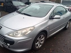 Grau Gebraucht 2007 Peugeot 307 CC Cabrio | 2.199 € (Fairer Preis)