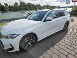 Weiß Gebraucht 2024 BMW 330e M Sport Kombi | 44.000 € (Fairer Preis)