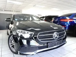 Schwarz Gebraucht 2023 Mercedes E400 Avantgarde Limousine | 45.950 € (Superpreis)
