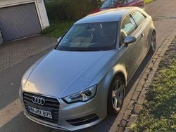 Silber Gebraucht 2015 Audi A3 Ambition Limousine | 11.300 € (Guter Preis)