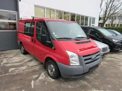 Rot Gebraucht 2011 Ford Transit Limousine | 1.950 €