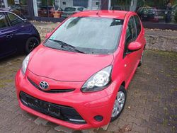 Fire red Gebraucht 2012 Toyota Aygo Cool Kleinwagen | 3.900 € (Fairer Preis)