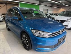 Blau Gebraucht 2021 VW Touran United Van / Kleinbus | 26.500 € (Fairer Preis)