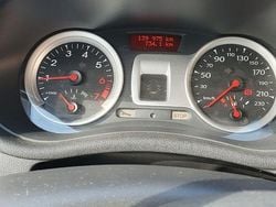 Rot Gebraucht 2011 Renault Clio III Limousine | 2.201 € (Guter Preis)