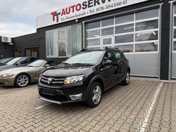 Schwarz Gebraucht 2014 Dacia Sandero Stepway Limousine | 6.860 € (Fairer Preis)