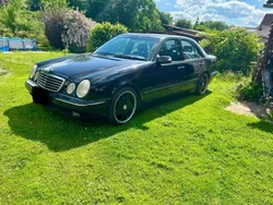 Schwarz Gebraucht 2001 Mercedes E280 Avantgarde Limousine | 2.799 € (Guter Preis)