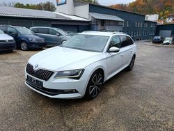 Weiß Gebraucht 2016 Skoda Superb Style Kombi | 12.800 € (Fairer Preis)