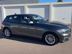 Grau Gebraucht 2018 BMW 116 Advantage Kleinwagen | 11.400 € (Fairer Preis)