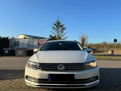 Weiß Gebraucht 2015 VW Passat Comfortline Kombi | 13.500 € (Etwas zu teuer)