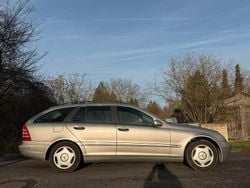 Grau Gebraucht 2004 Mercedes C180 Kombi | 800 € (Superpreis)