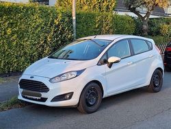 Weiß Gebraucht 2015 Ford Fiesta Trend Kleinwagen | 5.200 € (Etwas zu teuer)