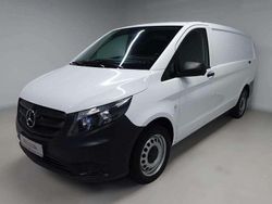 Weiß Gebraucht 2021 Mercedes Vito Van / Kleinbus | 26.491 € (Fairer Preis)