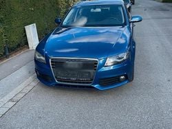 Blau Gebraucht 2011 Audi A4 Kombi | 4.900 € (Guter Preis)