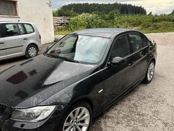 Schwarz Gebraucht 2005 BMW 325 Limousine | 5.700 €