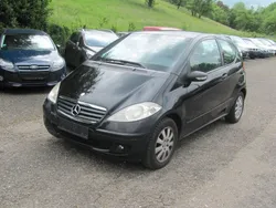 Kosmosschwarz Gebraucht 2007 Mercedes A150 Limousine | 1.590 € (Etwas zu teuer)