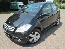 Schwarz Gebraucht 2011 Mercedes A180 Avantgarde Van / Kleinbus | 6.999 € (Fairer Preis)