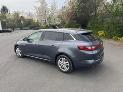 Grau Gebraucht 2020 Renault Mégane GrandTour Business Kombi | 11.500 €