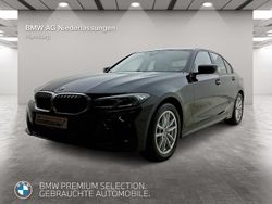 Schwarz Gebraucht 2022 BMW 330 Sport Line Limousine | 36.217 € (Superpreis)