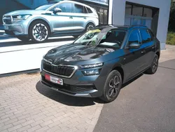 Grau Gebraucht 2020 Skoda Kamiq Drive SUV | 21.500 € (Fairer Preis)