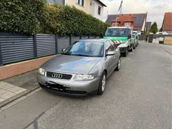 Grau Gebraucht 2002 Audi A3 Ambiente Limousine | 2.250 € (Fairer Preis)