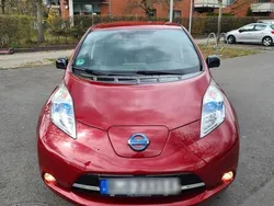Rot Gebraucht 2013 Nissan Leaf Visia Kleinwagen | 5.190 € (Fairer Preis)
