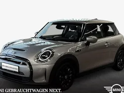 Silber Gebraucht 2023 Mini Cooper SE Classic Kleinwagen | 20.670 € (Fairer Preis)