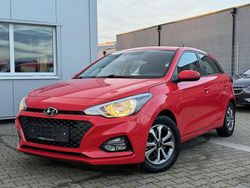 Rot Gebraucht 2018 Hyundai i20 Limousine | 11.450 € (Guter Preis)