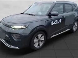 Grau Gebraucht 2023 Kia Soul EV Inspiration SUV | 36.249 € (Teuer)