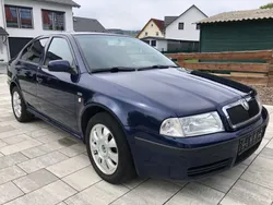 Blau Gebraucht 2004 Skoda Octavia Style Limousine | 1.789 €