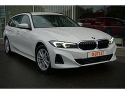 Weiss Gebraucht 2023 BMW 318 Shadowline Kombi | 28.990 € (Guter Preis)