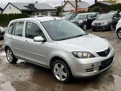 Moondust silver Gebraucht 2006 Mazda 2 Active Van / Kleinbus | 1.000 € (Superpreis)