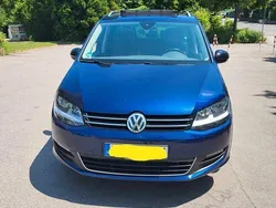 Blau Gebraucht 2019 VW Sharan Comfortline Van / Kleinbus | 25.500 € (Guter Preis)