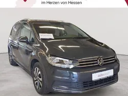 Uranograu Gebraucht 2021 VW Touran Active Van / Kleinbus | 19.790 € (Guter Preis)
