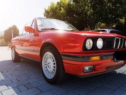 Rot Gebraucht 1992 BMW 318 Cabriolet Cabrio | 14.500 €