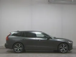 Other Gebraucht 2021 Volvo V60 R-Design Kombi | 19.980 € (Fairer Preis)